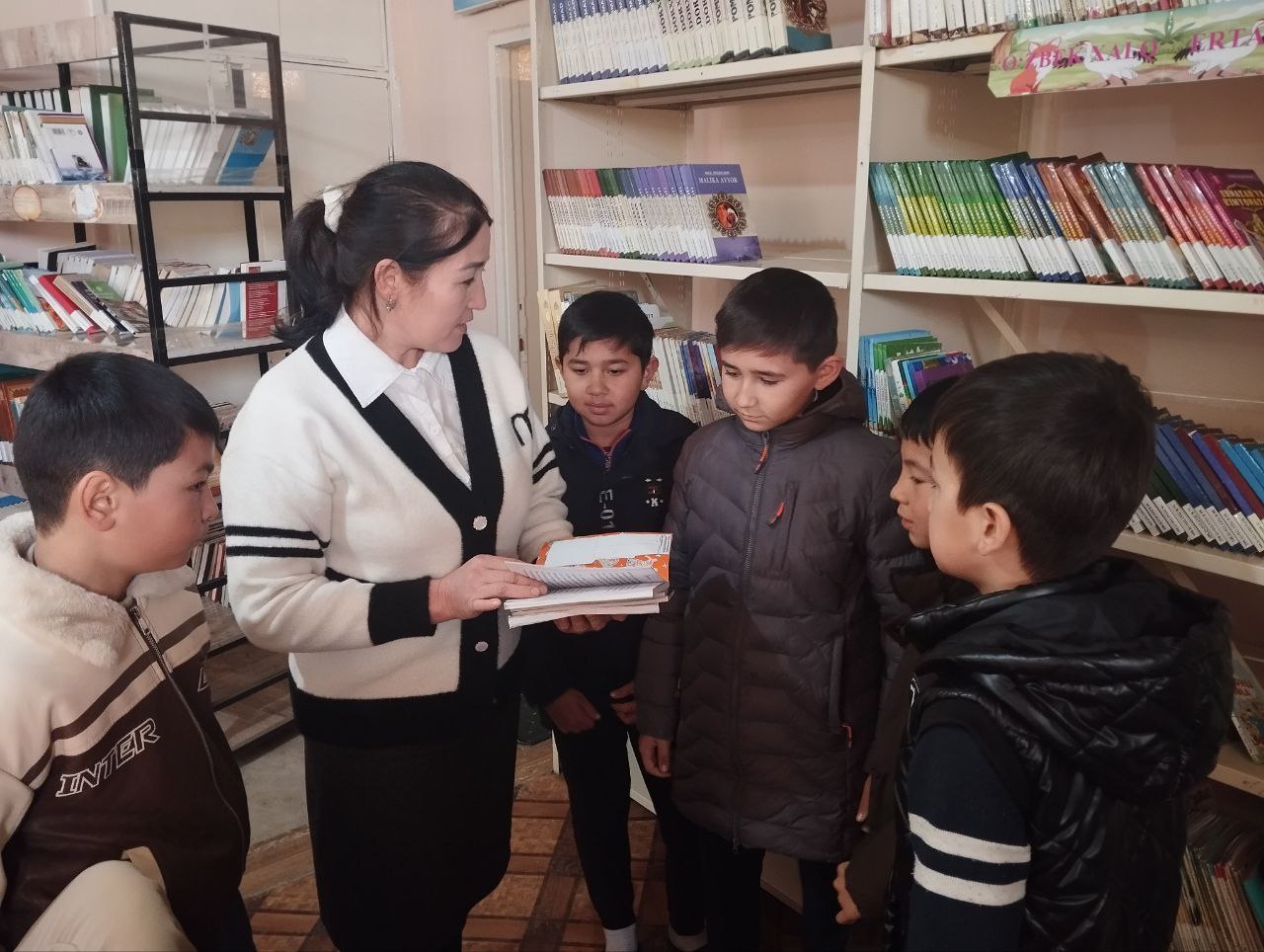 Kutubxonada ekskursiya