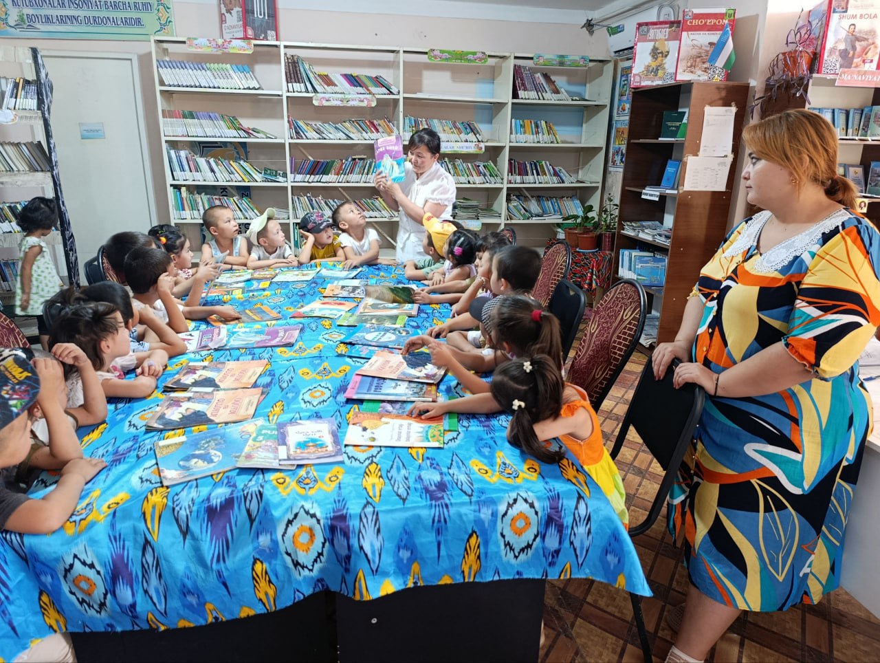 Ertaklar olamida nomli davra suhbati