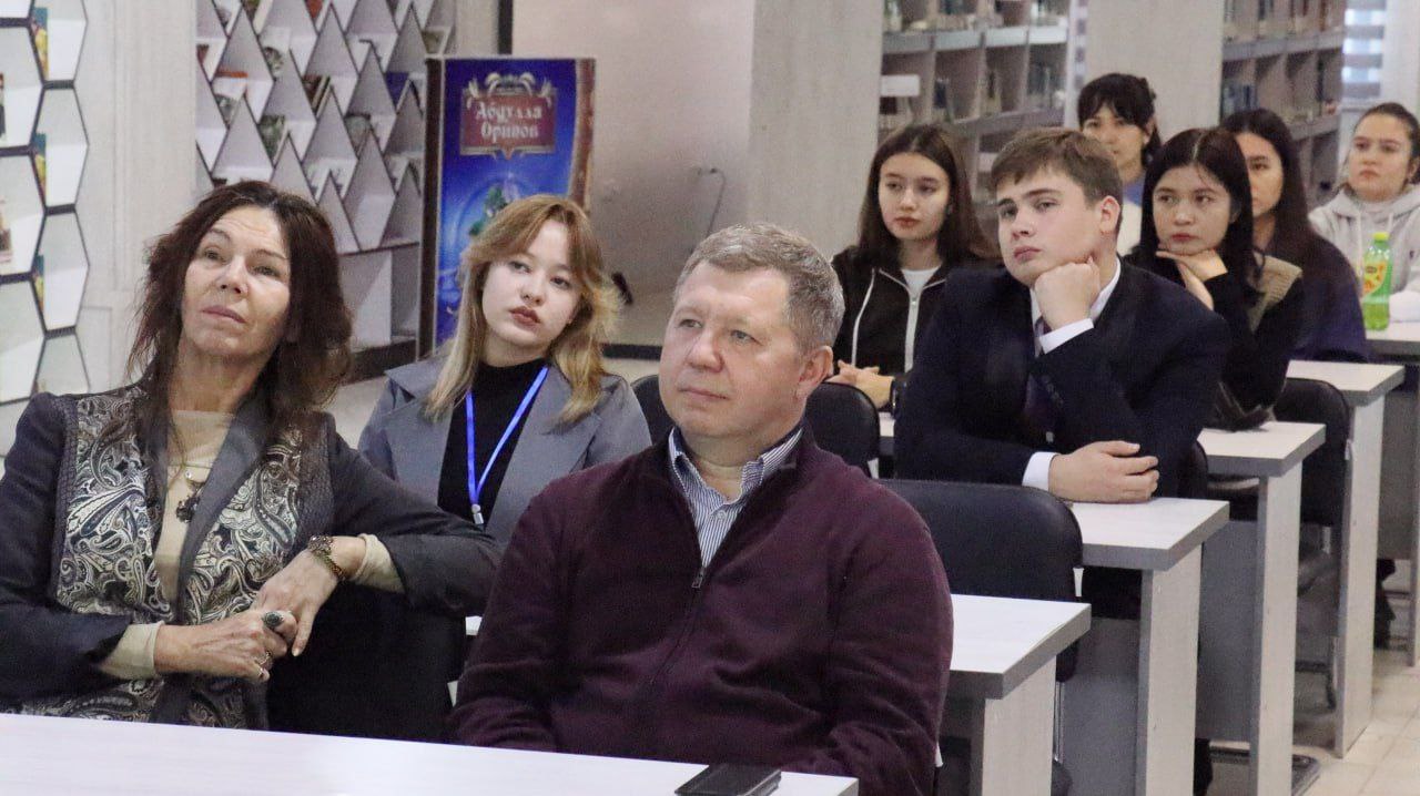 "Kutubxonalarning kelib chiqishi va zamonaviy kutubxonachining o'rni" nomli ma'ruza