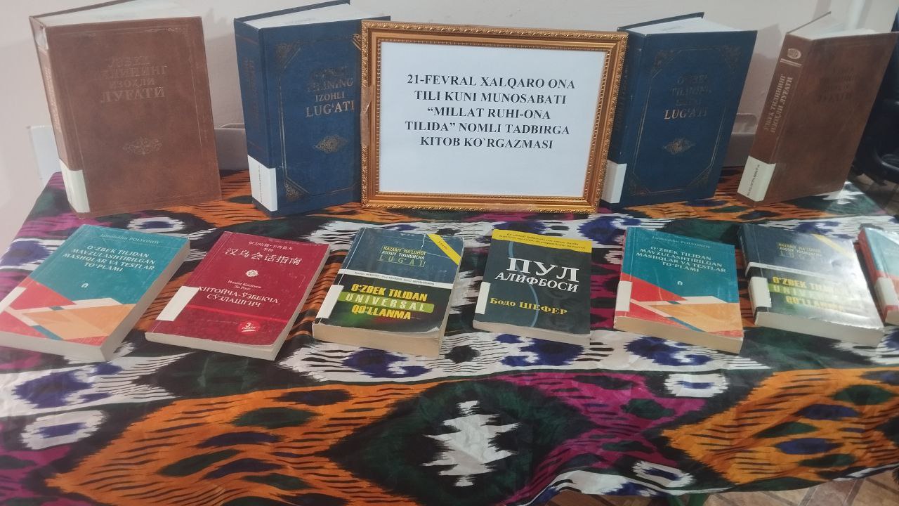 Millat ruhi-ona tilida nomli  kitoblar ko'rgazmasi