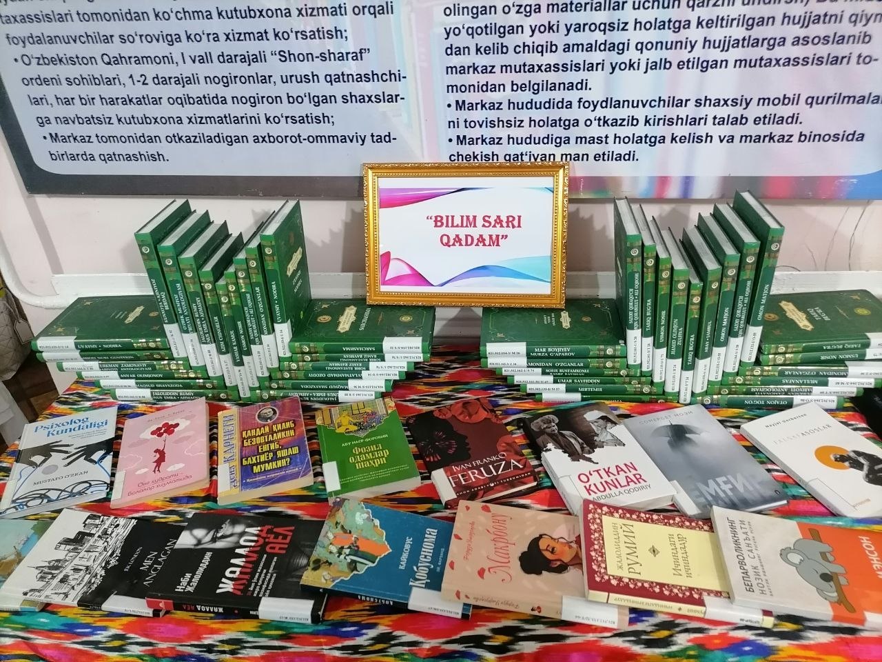 "Bilim sari qadam" nomli kitob ko'rgazmasi