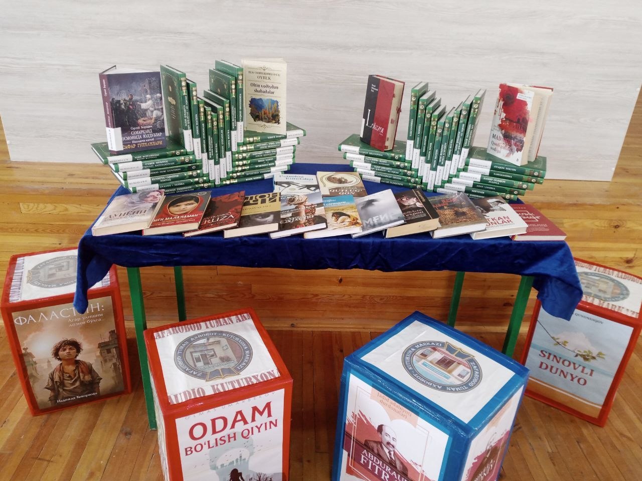 "Bilimlar bulog‘i-ilmning chirog‘i" nomli kitoblar ko‘rgazmasi